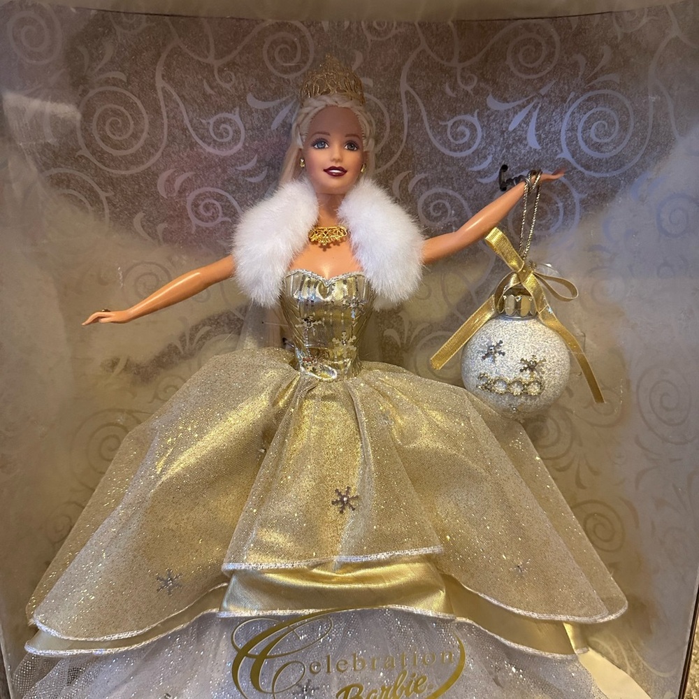 🥰”HOST PICK” 🥰 NEW Barbie Doll - Special 2000 Edition